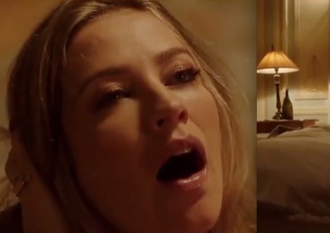 Luana Piovani impressiona com bumbum perfeito em cena picante de série 