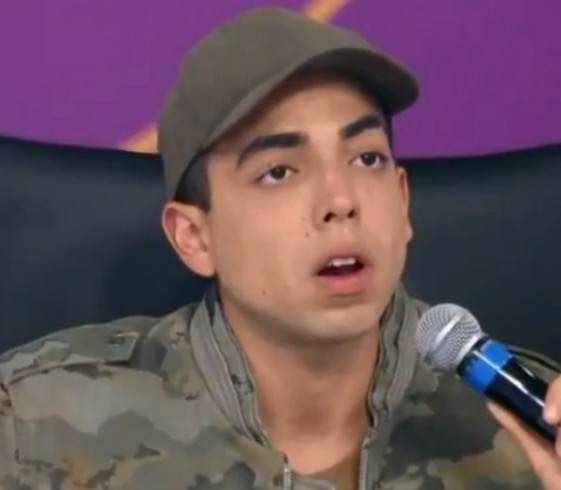 Lucas Selfie entrega o que combinou com Mirella e leva puxão de orelha 