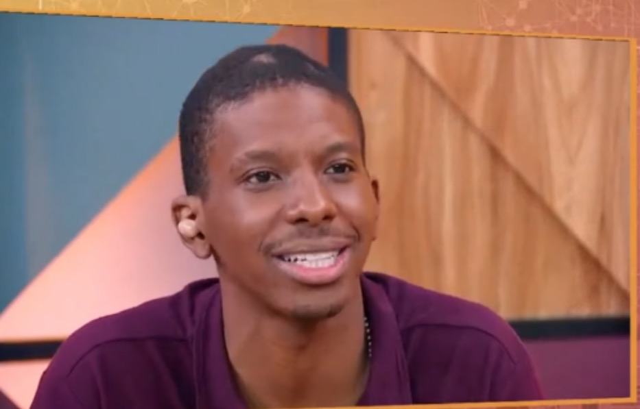 Lucas Penteado fala sobre beijo em Gil e detona Nego Di: ‘oportunista’