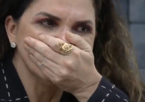 A Fazenda: Luiza Ambiel chora ao relatar ofensa de Juliano Ceglia em ofurô