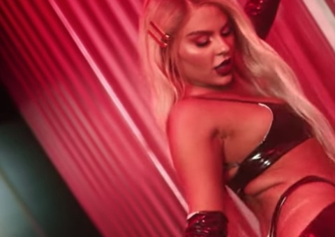 Luísa Sonza rebola de fio-dental em clipe com Léo Santana: 'roçadinha'