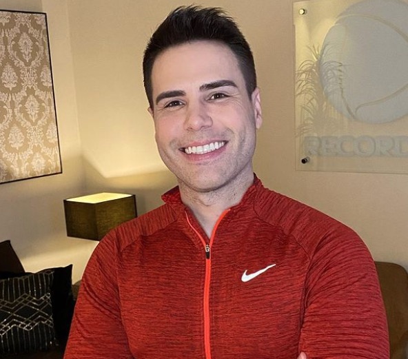 Luiz Bacci testa positivo para o novo coronavírus