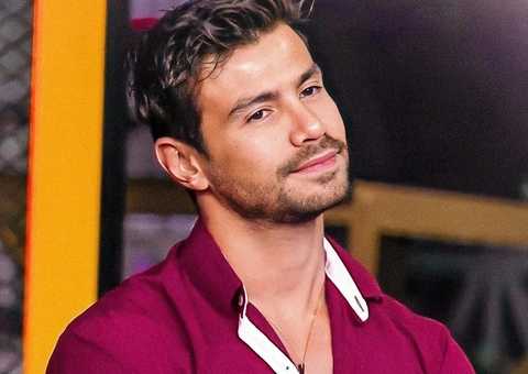 Ao vivo, apresentador da Record pede votos para Mariano ficar em A Fazenda