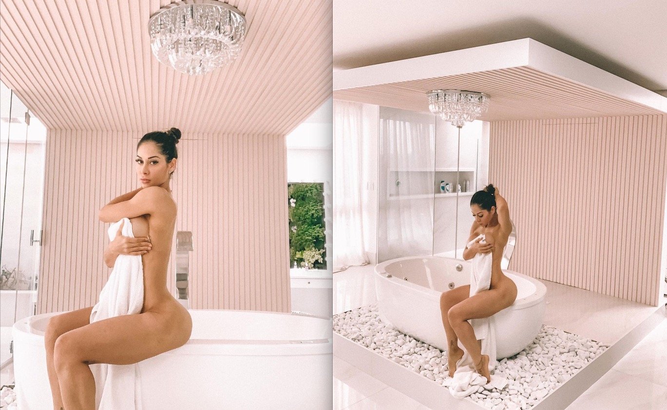 Mayra Cardi posa nua com seios em evidência na banheira