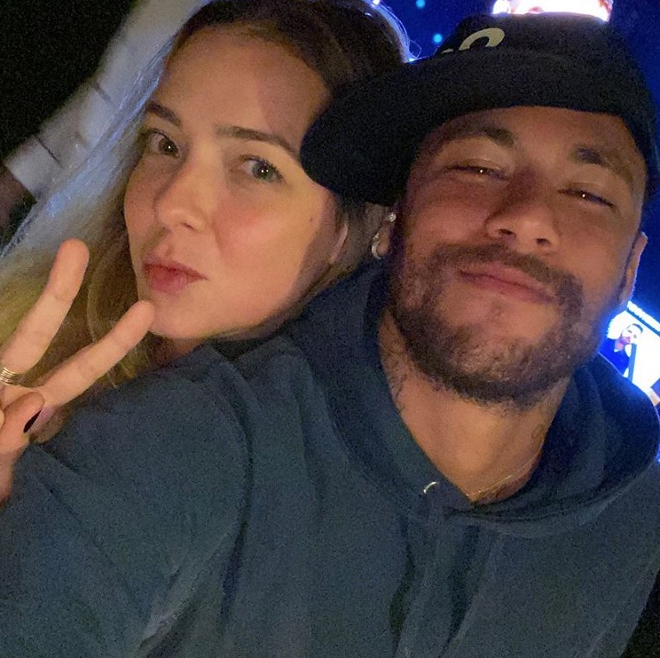 Neymar surpreende com declaração a Carol Dantas, mãe do seu filho