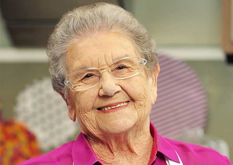 Palmirinha recebe alta após seis dias internada em hospital de São Paulo