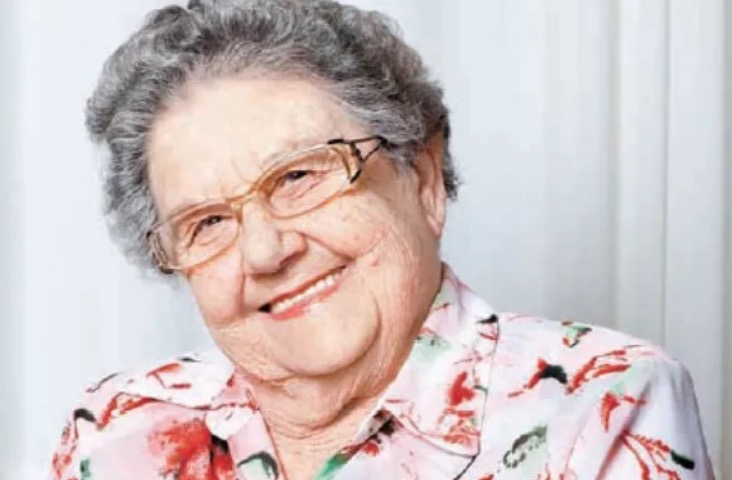 Palmirinha tem alta da UTI e segue internada em hospital