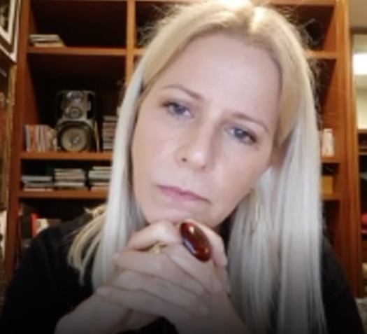 Sou cancelada há décadas, diz Paula Toller em live 