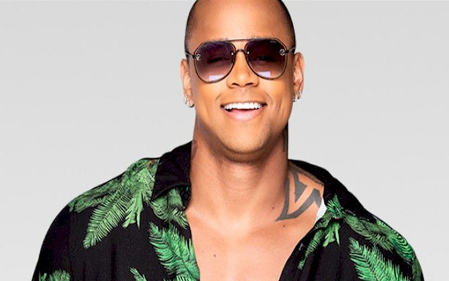 Cantor Léo Santana está com Covid-19