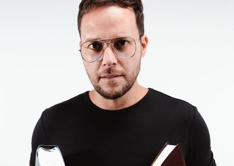 André Valadão gera revolta ao dizer que 'igreja não é para gays' 