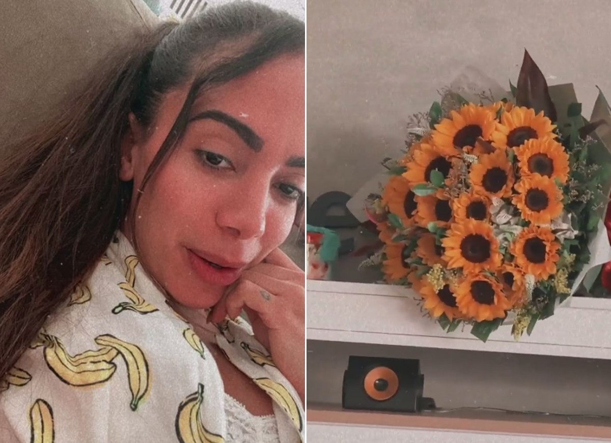 Anitta ganha buquê de flores com bilhete misterioso