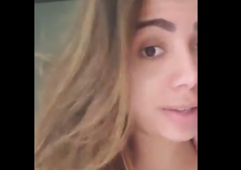Anitta exalta SUS. ironiza Bolsonaro sobre vacina e rebate críticas