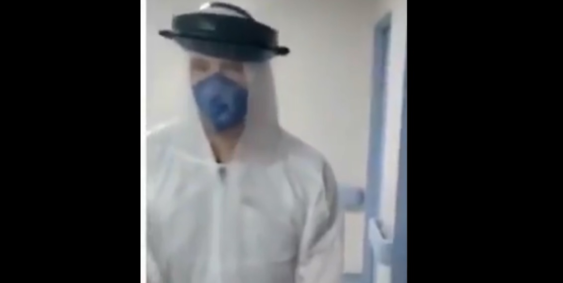 Vídeo: Roberto Cabrini passa a madrugada no Hospital 28 de Agosto em Manaus