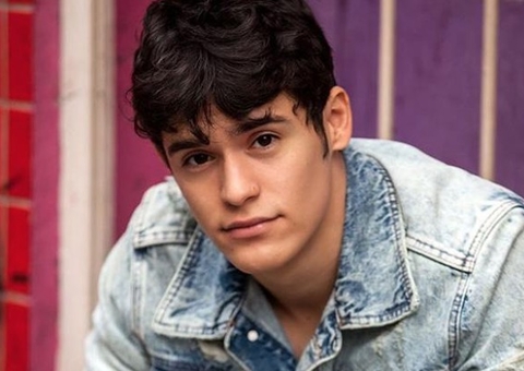 Ex-ator da Globo Júlio Oliveira é sequestrado e deixado nu em estrada