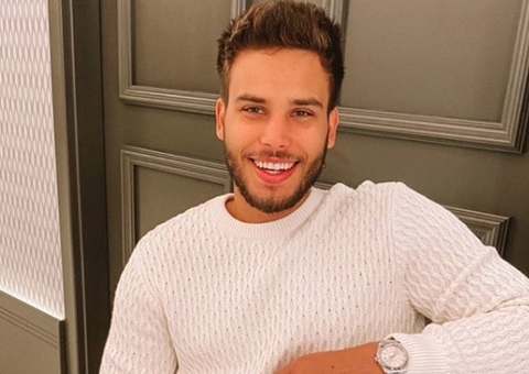 Candidato a vereador, Jonathan Couto vira piada com slogan de campanha