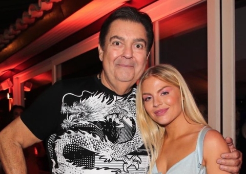 Ao vivo, Faustão comete gafe e volta a chamar Luísa Sonza de 'Luísa Sonsa'