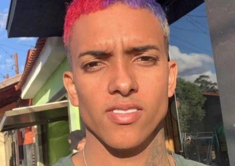 MC Brinquedo faz desabafo emocionante 2 semanas após referência ao suicídio