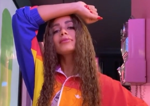 Anitta orienta fãs nas eleições: 'opções que representem a minoria'