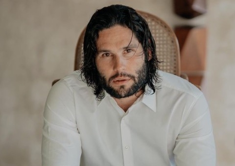 Dudu Azevedo relata que já sofreu assédio sexual de homens e mulheres