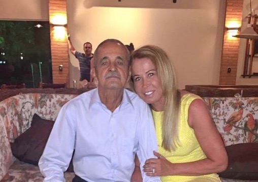 Zilu Godoi lamenta morte do ex-sogro Francisco Camargo