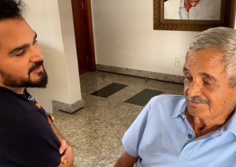Com covid, Luciano Camargo não comparece ao velório do pai e desabafa