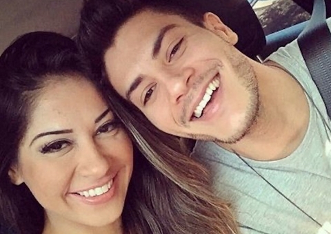 Mayra Cardi se diz arrependida de ter exposto Arthur Aguiar