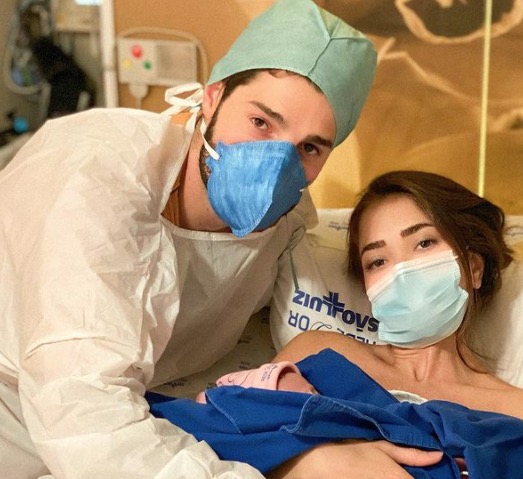 Alok diz que filha recém-nascida testou negativo para Covid-19 