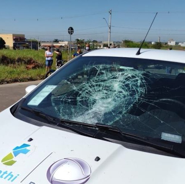 Equipe da Record é agredida durante cobertura de morte de criança 