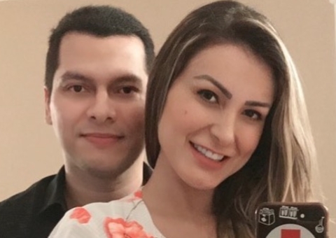 Casada, Andressa Urach mostra detalhes de noite de núpcias com Thiago Lopes