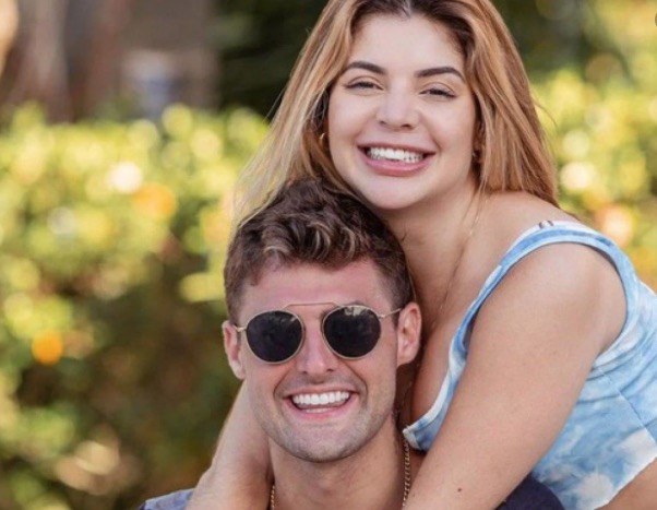 Influencer expõe conversa com Rezende e Gkay reage: 'macho fazendo machice'