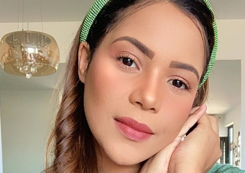 Cantora gospel Amanda Wanessa e filha passam por cirurgia após acidente