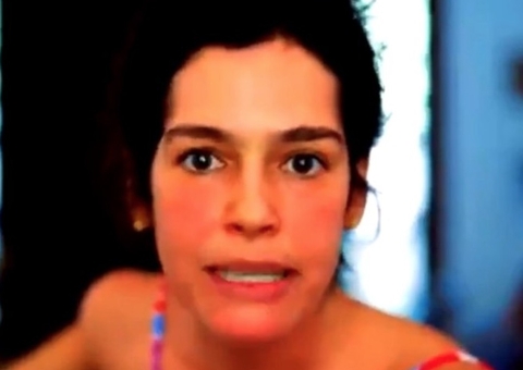 Pistola, atriz Maria Flor esculhamba governo Bolsonaro: 'zona do caralh*'