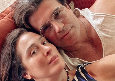 Claudia Raia se declara para marido ao comemorar 9 anos de relacionamento