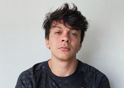 Youtuber Júlio Cocielo vira réu em processo por racismo