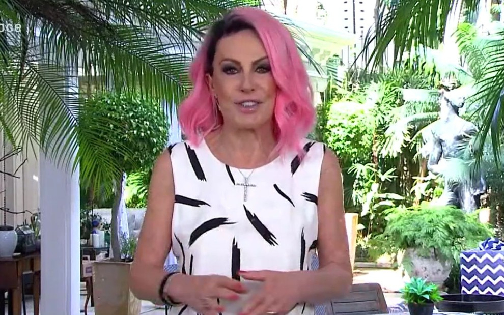 Ana Maria Braga 'zoa' Bolsonaro após gasto de R$ 15 mi com leite condensado