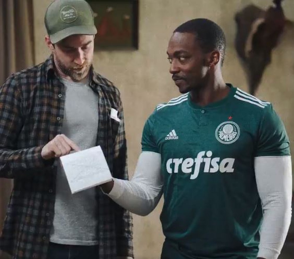 Ator de Vingadores aparece com camisa do Palmeiras e enlouquece brasileiros