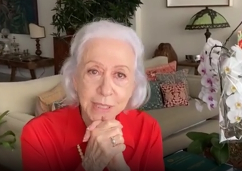Fernanda Montenegro é vacinada contra Covid aos 91 anos e enaltece o SUS