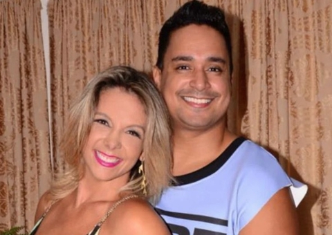 Filha de Carla Perez e Xanndy se declara para namorado gringo