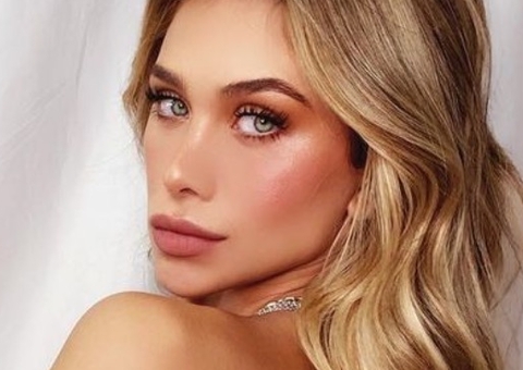 Flávia Pavanelli anuncia fim do noivado: 'bem difícil'