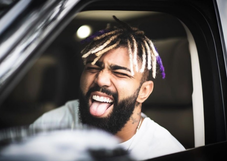 Gabigol inventou problema no tornozelo para dar festa de 2 dias, diz coluna