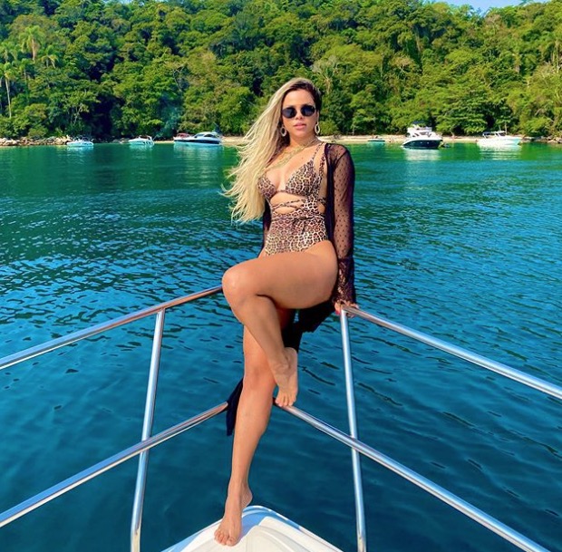 Suposto affair de Neymar é filha de missionária; Conheça Gabily 