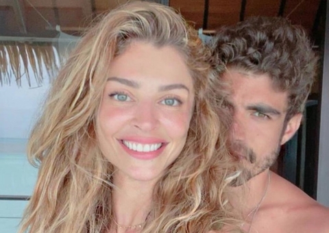 Grazi Massafera ganha carona de Caio Castro a 250 km/h e se declara