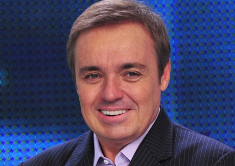 Suposto namorado de Gugu relembra viagem com apresentador para Tailândia 