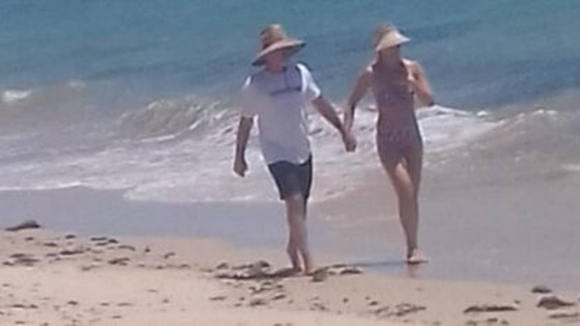 Luciano Huck é criticado ao viajar para Trancoso após falar sobre pandemia