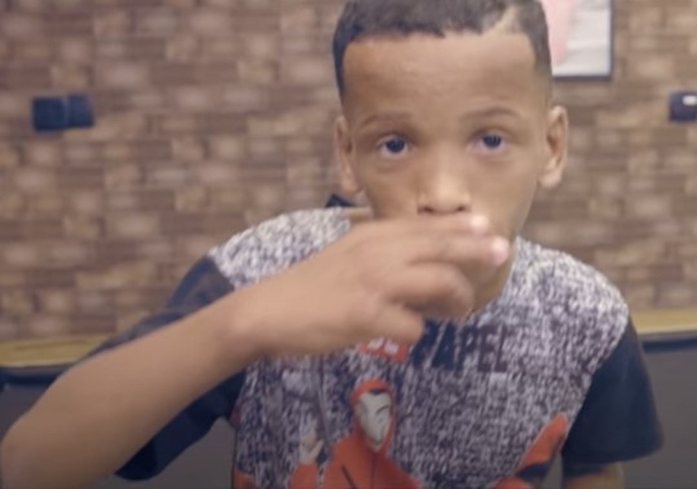 Criador do 'bigodin finin, cabelin na régua’, Kallebe morre aos 12 anos