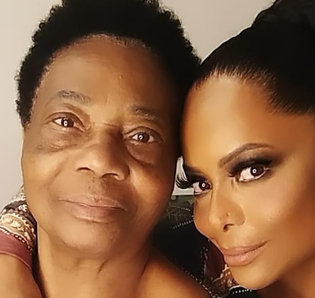 Mãe de Adriana Bombom morre vítima de Covid aos 75 anos