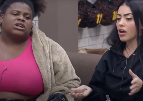 A Fazenda: Jojo Todynho e Mirella batem boca por vaso entupido; vídeo
