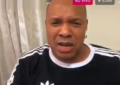 Acusado de estupro, vocalista do Molejo pira em entrevista: ‘comi o viado'