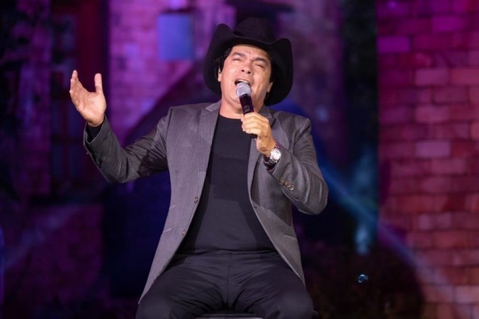 Cantor Parrerito, do Trio Parada Dura, morre aos 67 anos com Covid-19