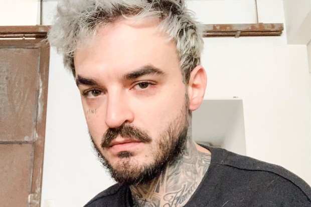 PC Siqueira pede doações após polêmica de pedofilia: 'pagando refeições'